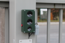 Ultrazvukový plašič na kuny a lišky DRAGON ULTRASONIC CH 100 - kopie - kopie