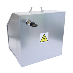 Basic sada solární ohradník - Kompletní bezpečnostní schránka + konzole a panel 100 W - kopie - kopie
